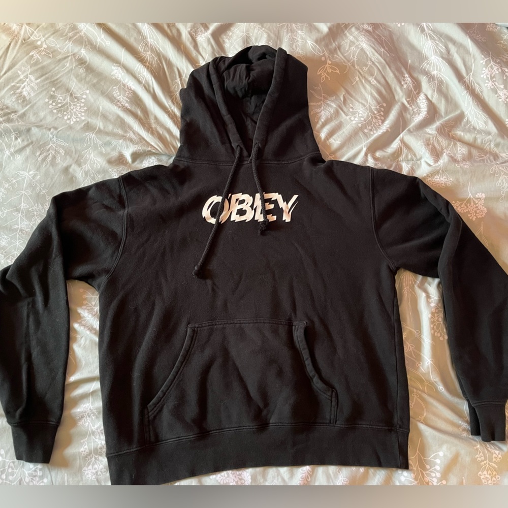 Obey sweatshirt